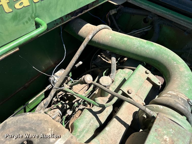 image for item OI9121 1979 John Deere 7720 Turbo combine
