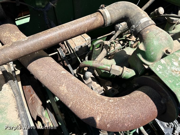 image for item OI9121 1979 John Deere 7720 Turbo combine