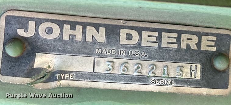 image for item OI9121 1979 John Deere 7720 Turbo combine