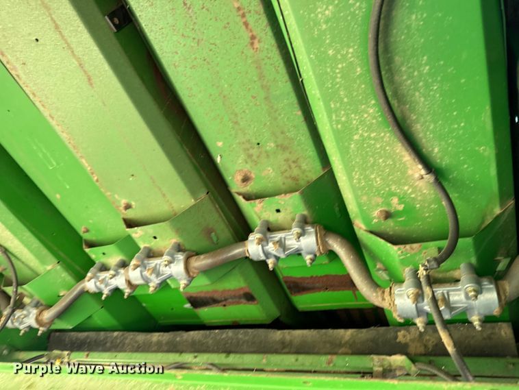 image for item OI9122 1996 John Deere 9600 combine