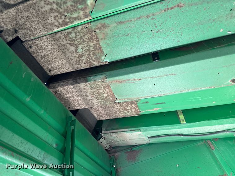 image for item OI9122 1996 John Deere 9600 combine