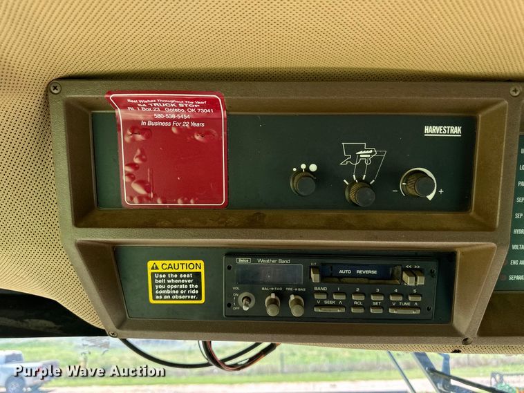 image for item OI9122 1996 John Deere 9600 combine