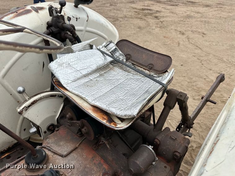 image for item OI9158 1966 David Brown 990A tractor