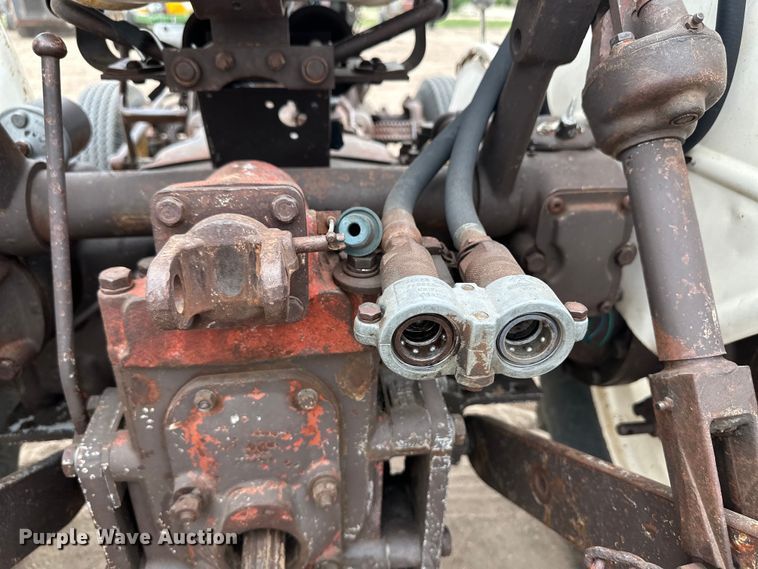 image for item OI9158 1966 David Brown 990A tractor