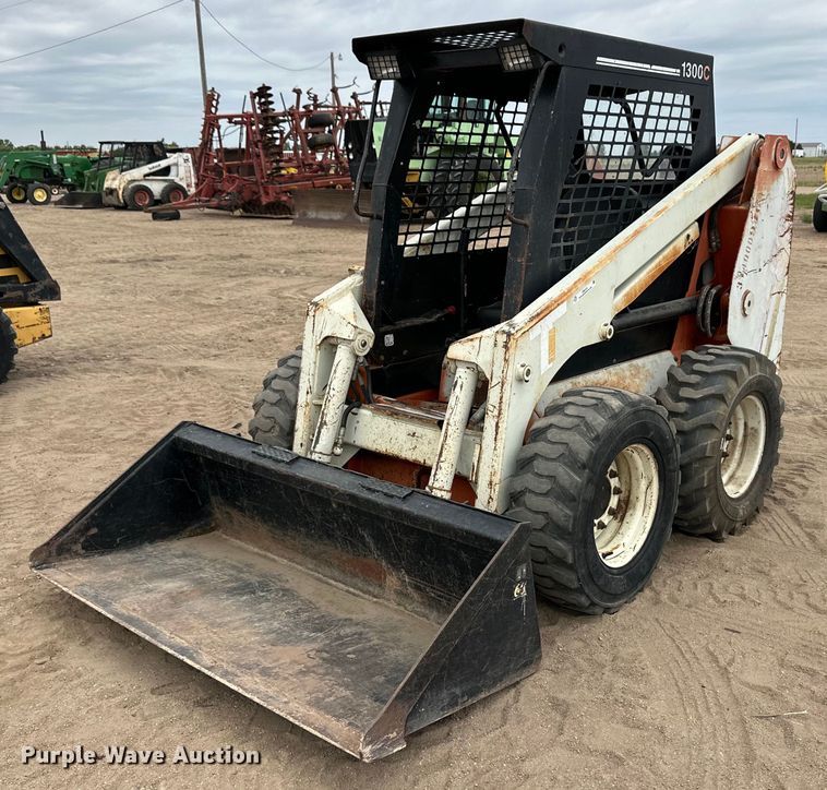 image for item OI9161 Scat-Trak 1300C skid steer loader