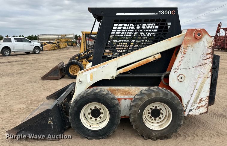 image for item OI9161 Scat-Trak 1300C skid steer loader