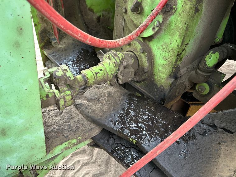 image for item OI9166 1983 Steiger Bearcat ST225 4WD tractor