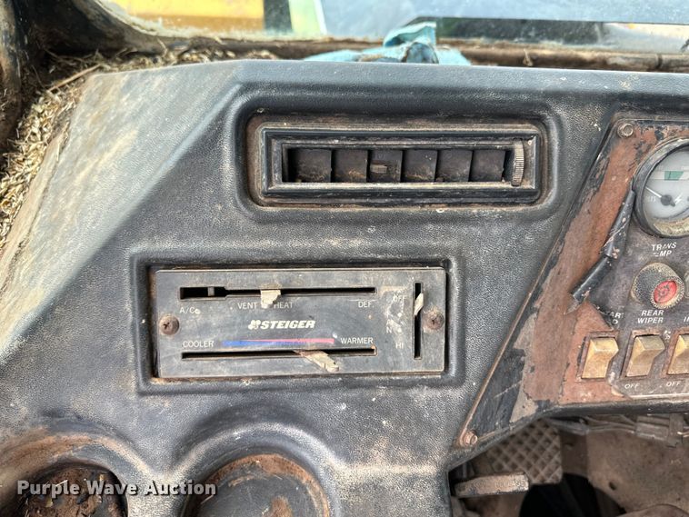 image for item OI9166 1983 Steiger Bearcat ST225 4WD tractor