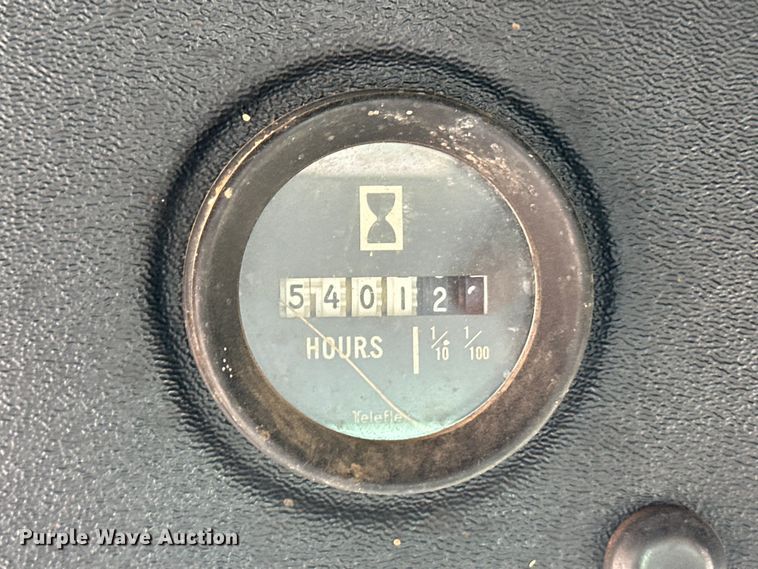 image for item OI9166 1983 Steiger Bearcat ST225 4WD tractor