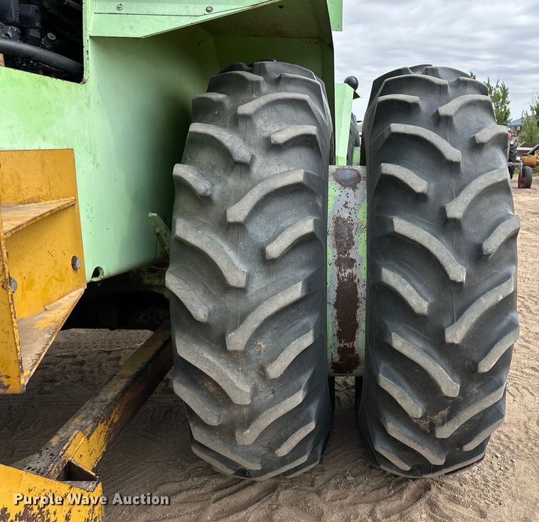 image for item OI9166 1983 Steiger Bearcat ST225 4WD tractor