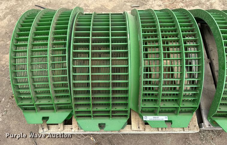 image for item OI9167 John Deere concaves 