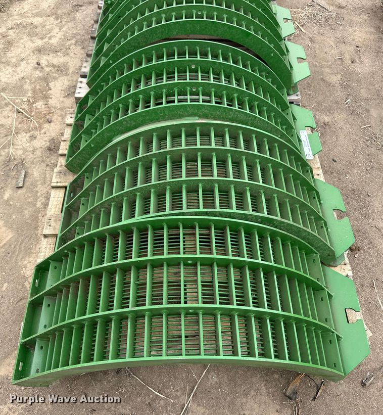 image for item OI9167 John Deere concaves 