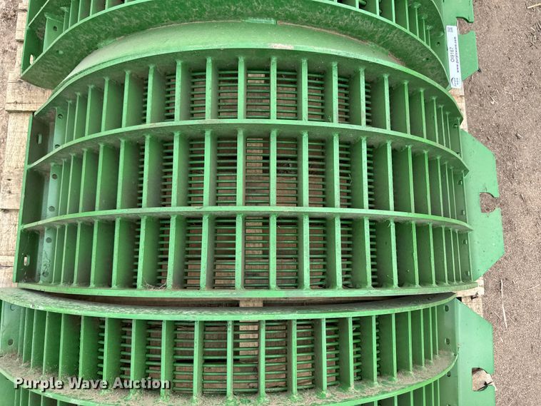 image for item OI9167 John Deere concaves 