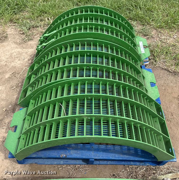image for item OI9169 John Deere small grain concaves 