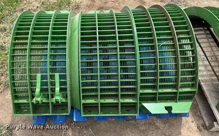 image for item OI9169 John Deere small grain concaves 