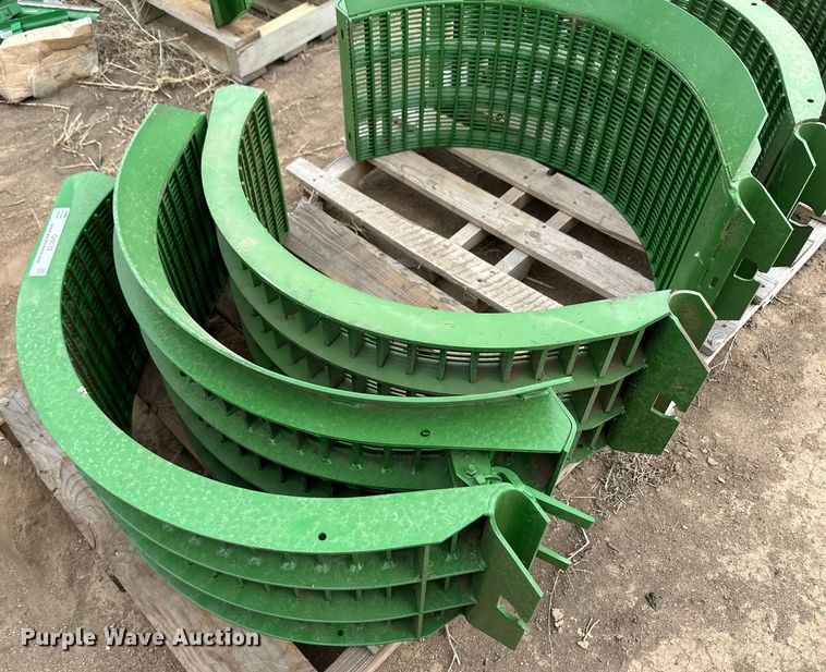 image for item OI9172 John Deere small grain concaves