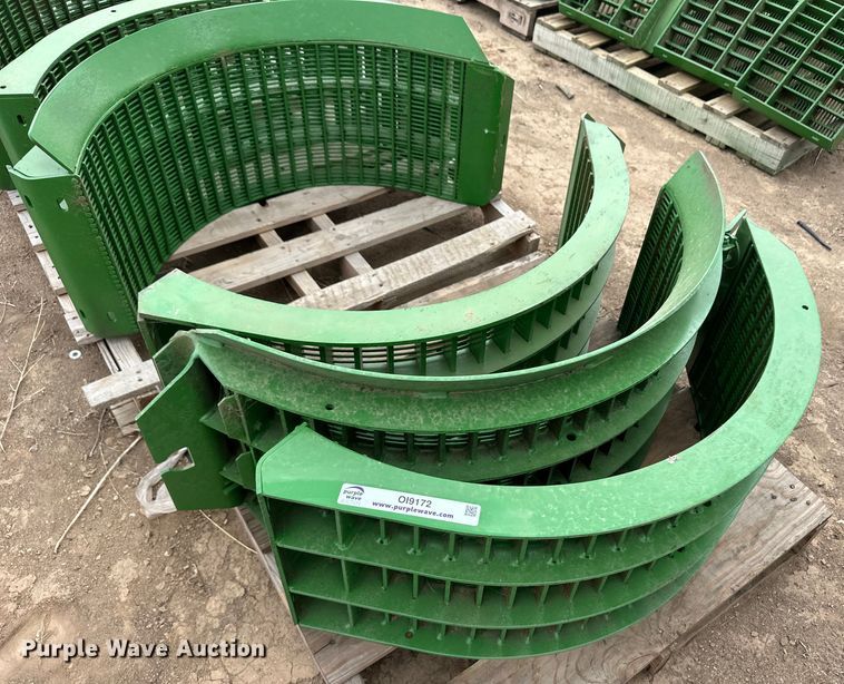 image for item OI9172 John Deere small grain concaves