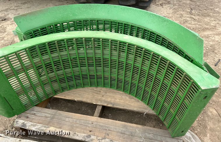 image for item OI9172 John Deere small grain concaves