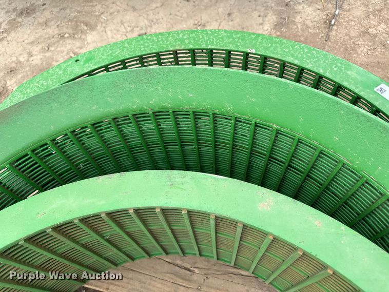 image for item OI9172 John Deere small grain concaves