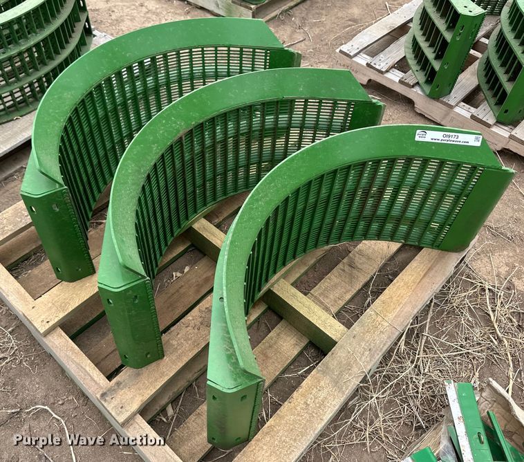 image for item OI9173 (3) John Deere concave front sections