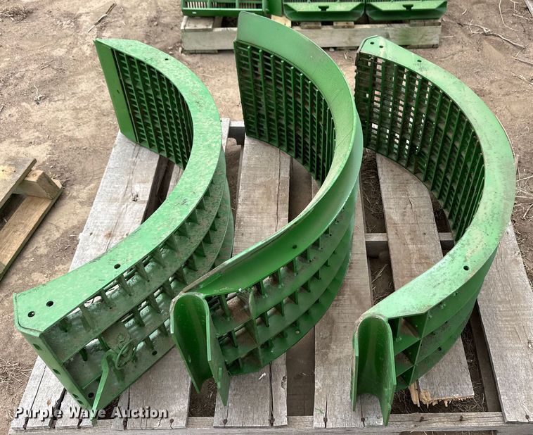 image for item OI9174 John Deere large grain concaves