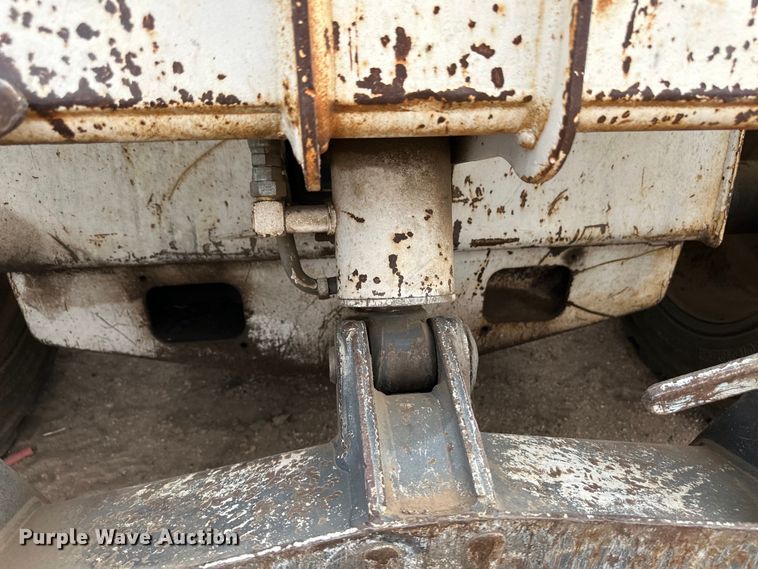 image for item OI9187 1997 Bobcat 863 skid steer loader