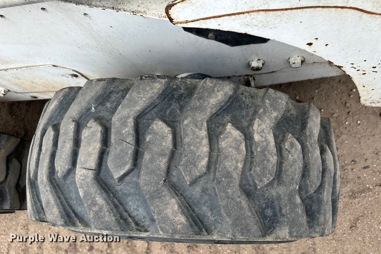 image for item OI9187 1997 Bobcat 863 skid steer loader