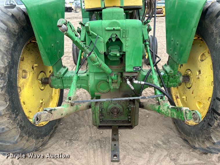 image for item OI9188 1963 John Deere 4010 tractor