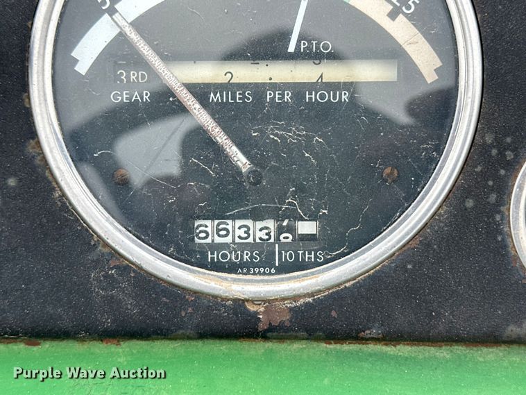 image for item OI9188 1963 John Deere 4010 tractor