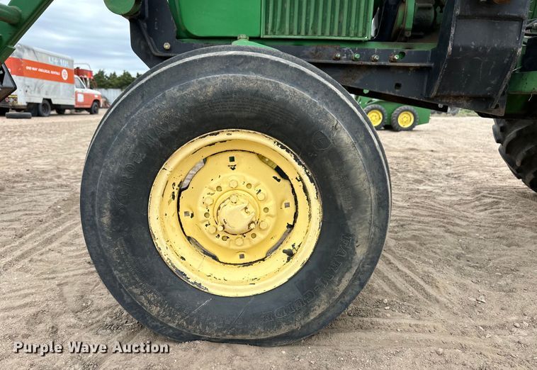 image for item OI9188 1963 John Deere 4010 tractor