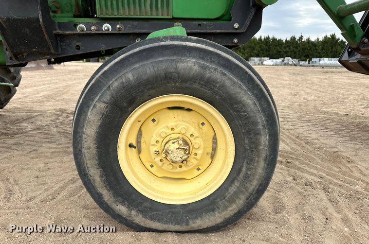 image for item OI9188 1963 John Deere 4010 tractor