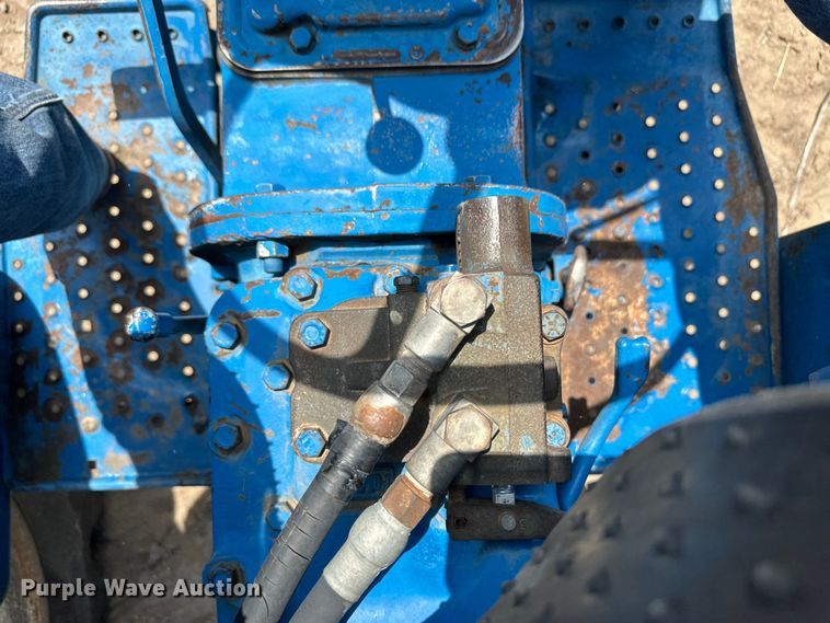 image for item OI9194 1964 Ford 2000 tractor