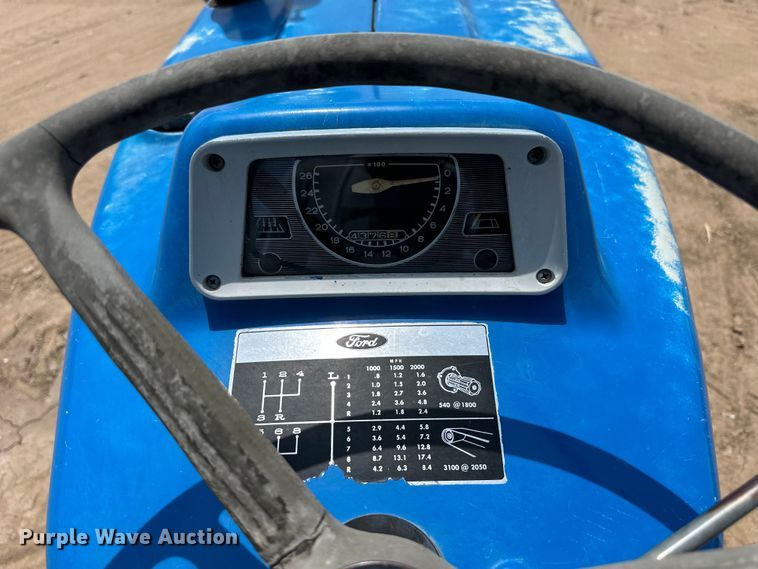 image for item OI9194 1964 Ford 2000 tractor