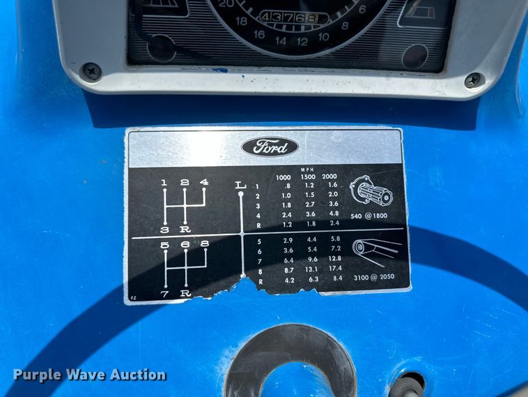image for item OI9194 1964 Ford 2000 tractor