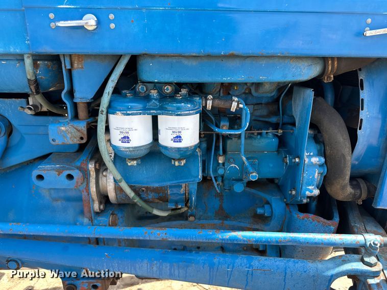 image for item OI9194 1964 Ford 2000 tractor