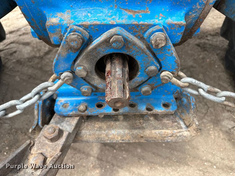 image for item OI9194 1964 Ford 2000 tractor