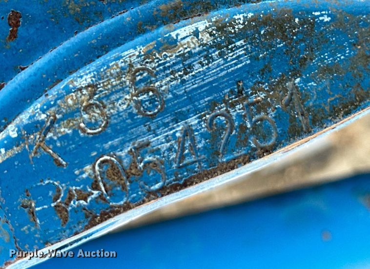 image for item OI9194 1964 Ford 2000 tractor