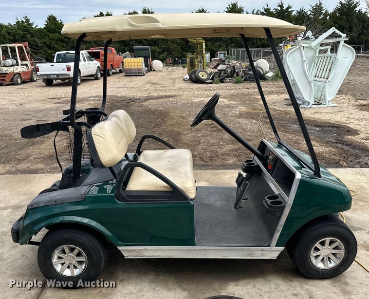 image for item OI9196 2002 Club Car DS Golf golf cart