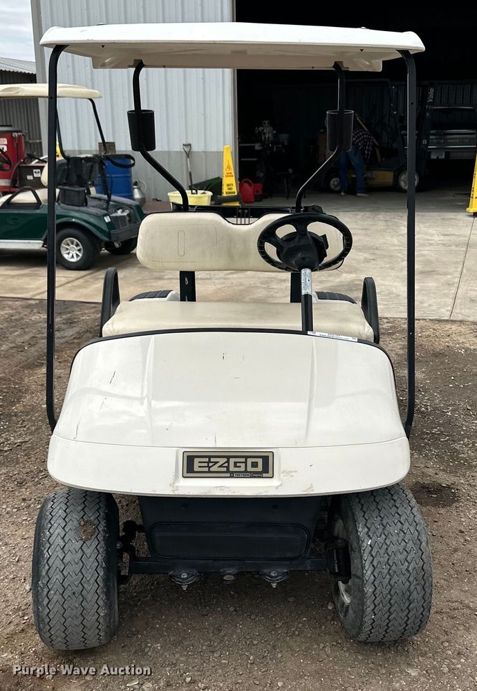 image for item OI9197 EZ-GO golf cart