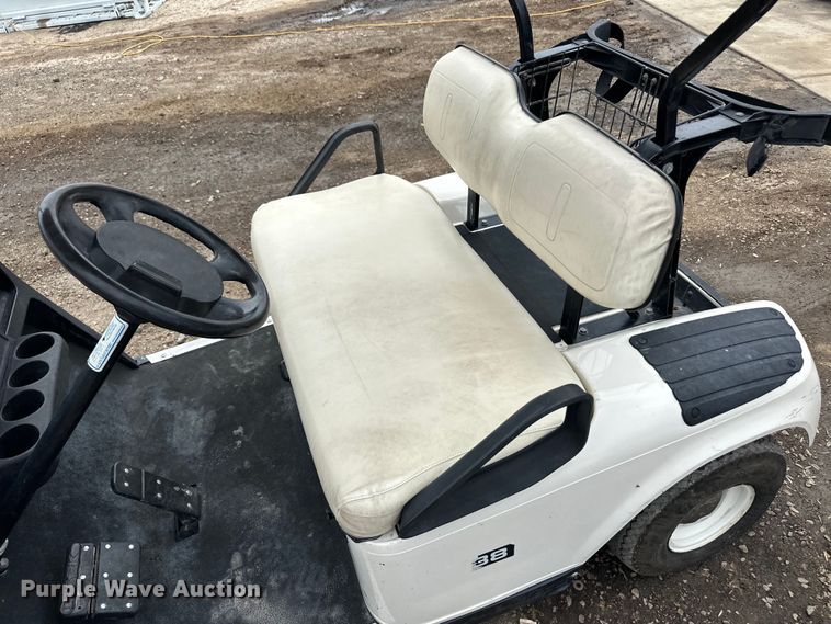 image for item OI9197 EZ-GO golf cart