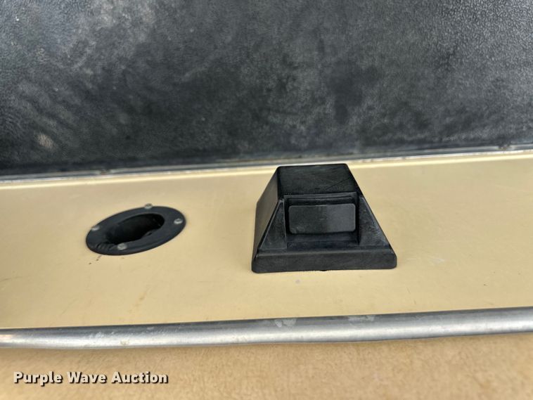 image for item OI9198 1997 Club Car DS golf cart