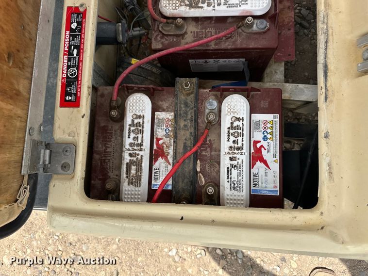 image for item OI9198 1997 Club Car DS golf cart