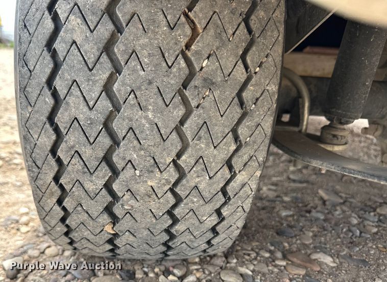 image for item OI9198 1997 Club Car DS golf cart