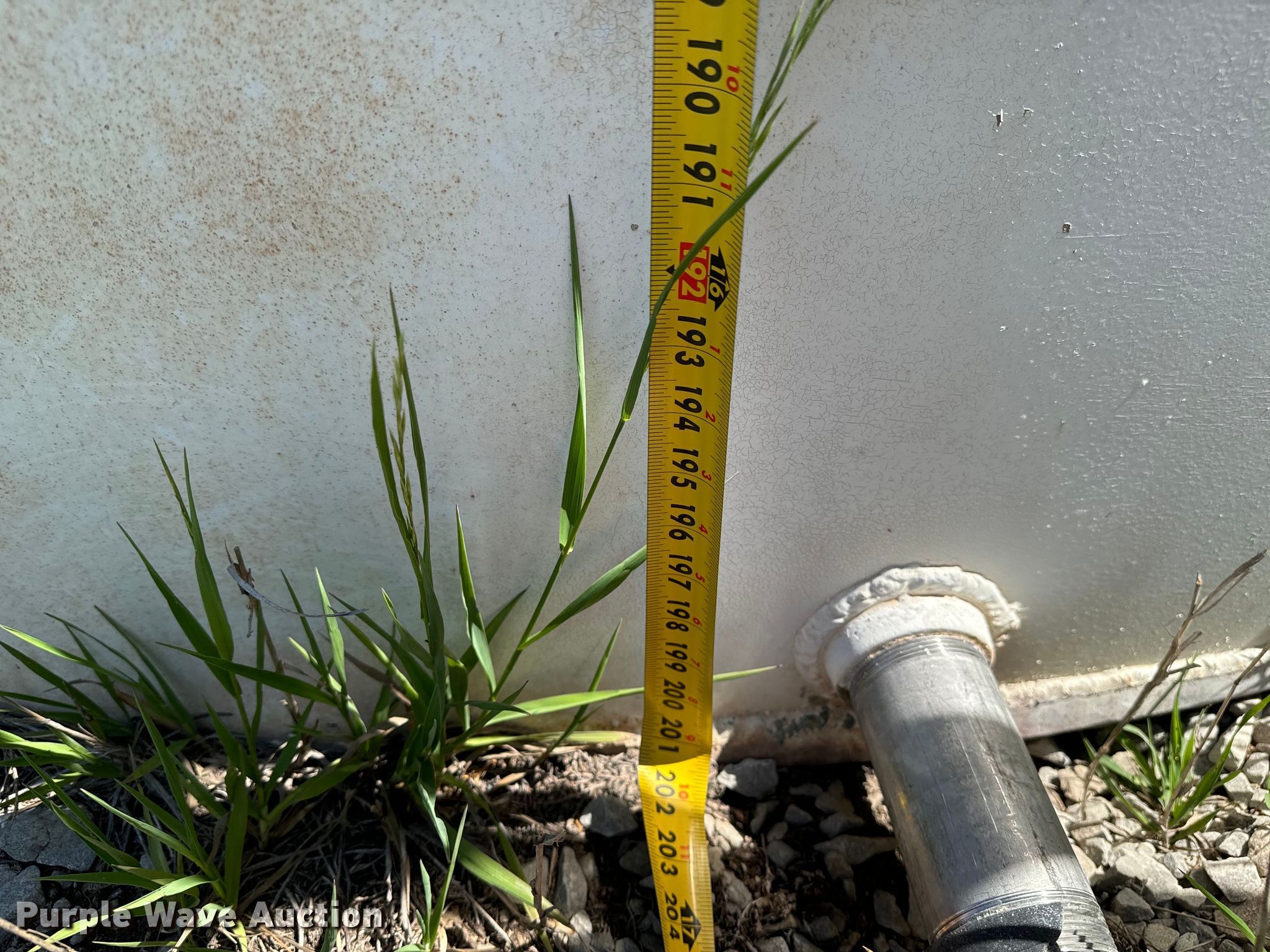 (2) tanks in Natoma, KS Item OE9227 for sale Purple Wave