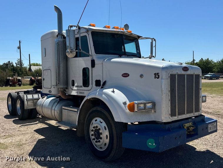 image for item DK6586 2007 Peterbilt 378 semi truck