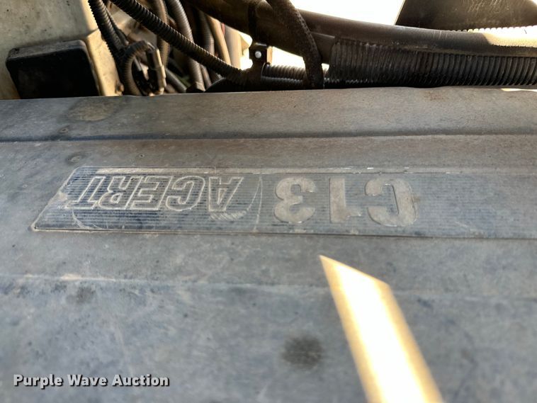 image for item DK6586 2007 Peterbilt 378 semi truck