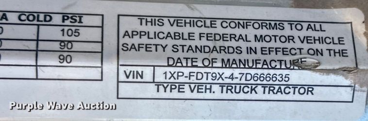 image for item DK6586 2007 Peterbilt 378 semi truck