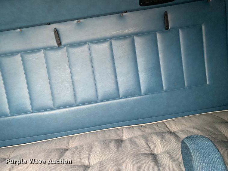 image for item DM7855 1993 International 9600 semi truck