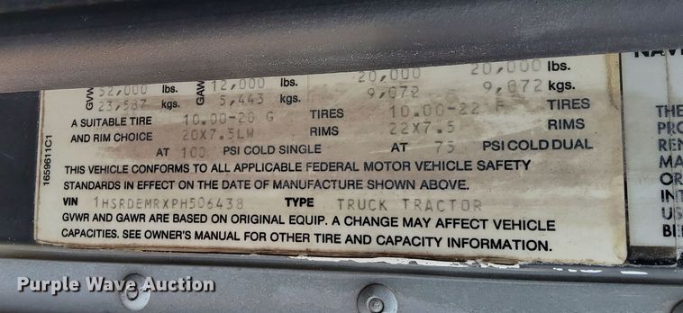 image for item DM7855 1993 International 9600 semi truck