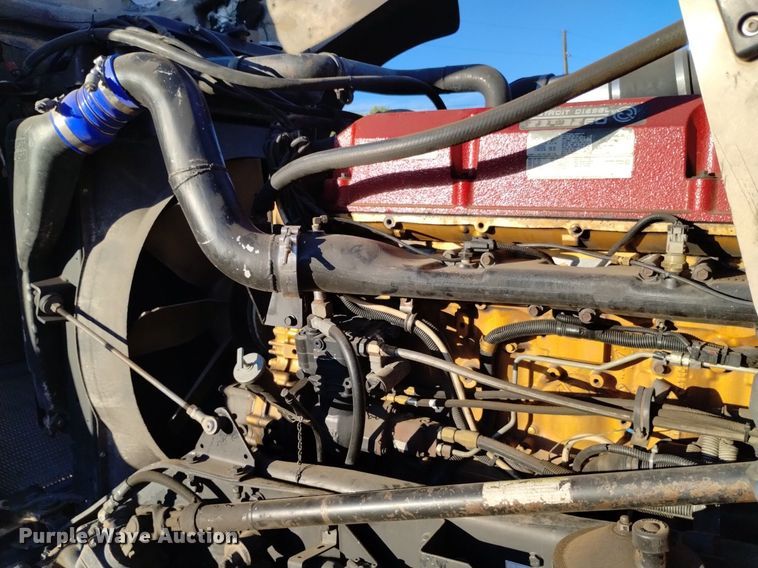 image for item DQ6109 2001 Kenworth  W900 semi truck